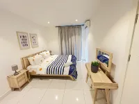 Unique Homes by Embassy Gardens - Balkon