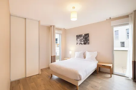 Zenao Appart'hôtels Montreuil Отели рядом с достопримечательностью «Point de vue de la grande traverse - Parc Jean Moulin»