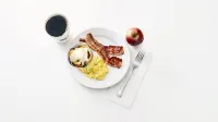 Holiday Inn Express & Suites Brighton Hotel a Genoa Township