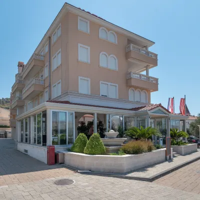 Hotel Trogir Palace Hotels near Arbanija