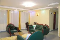 Lux Suites Taris Apartments Rongo Hotels in Rongo
