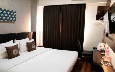 The Batik Hotel Hotel dekat Bandara Sultan Babullah
