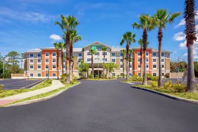 Holiday Inn Express & Suites Palm Coast - I-95 Hotels near Hammock Gardens Nursery & Florist