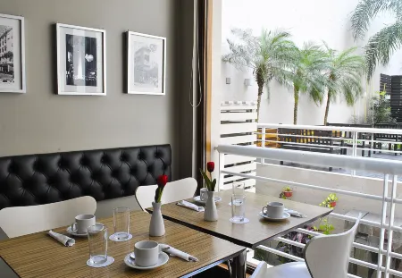 Palermo Suites Buenos Aires Apartments Отели рядом с достопримечательностью «Espacio Memoria y Derechos Humanos ex Esma»