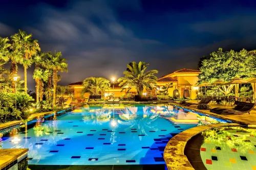 Palm Valley Pool Villa Resort