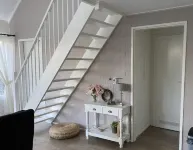 Bright Holiday Home Near Beach