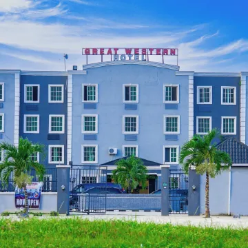 Great Western Hotel and Suites
