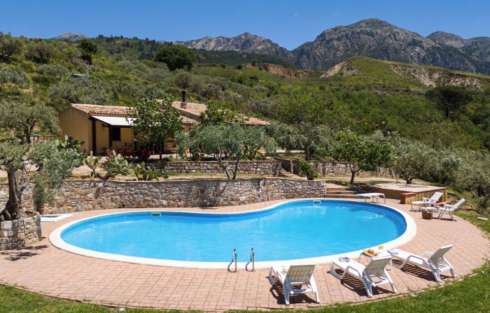 Villa Granci con Piscina by Wonderful Italy