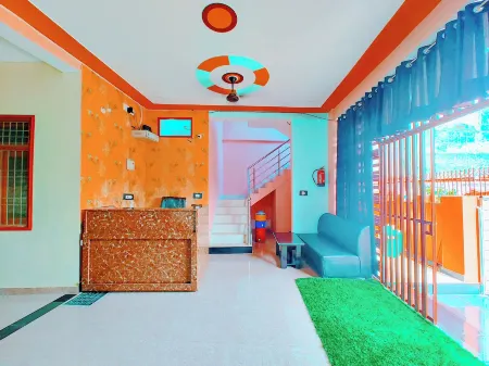 Hotel Raghukul Отели в г. Айодхья