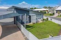 Coastal Casuarina Bliss - Strand