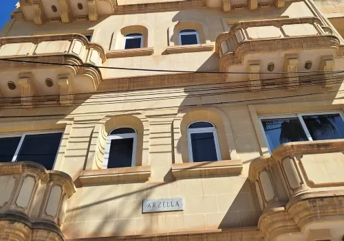 Arzella Apartments Hotels in Xlendi