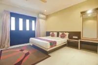 Vihasta Sunrise Hotel by RR Enterprises