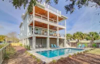 Ocean Views and Inviting Outdoor Spaces - Stunning Coastal Retreat