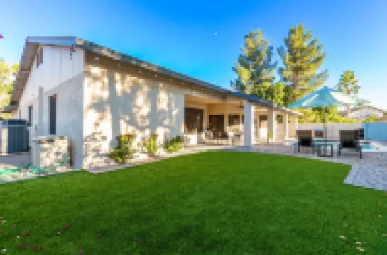 La Vieve Family Oasis-free Htd Pool-billiards-bbq