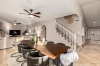 NEW Paradise Park Heated Pool Spa BBQ