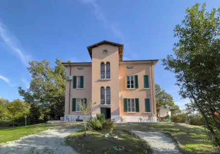 Notte Rosa Suites & Relax Отели в г. Felegara