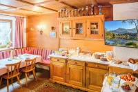 Pension Rainhof Hotels in Kitzbuhel