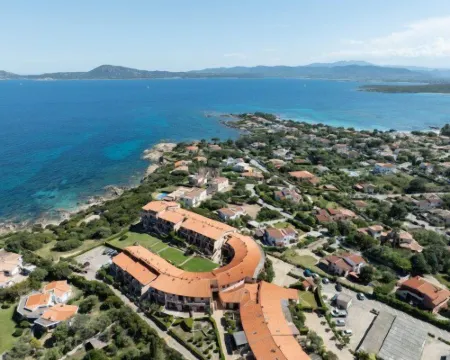 Mishti Blu Studio Al Mare by Wonderful Italy Hotels in Pittulongu