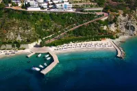 Παραθαλάσσιο σπίτι 4 λεπτά με τα πόδια από ιδιωτική παραλία - Pools