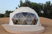 Merzouga dome Hotel in zona Bivouac Café du Sud - Luxury Desert Camp