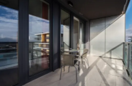 WaterFront City Apartments by UrbanRent Hotels in 