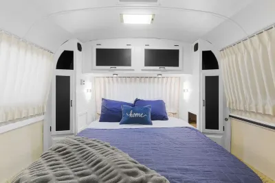 Iconic Airstream Camper, Pet Friendly, Near Sportplex, 8 mi to Beach. Hotels near Foley Beach Express Industrial Park