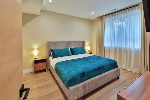 Modern A-Frame Lake Cabin w/ Pickleball Ct.4Bd 3Ba