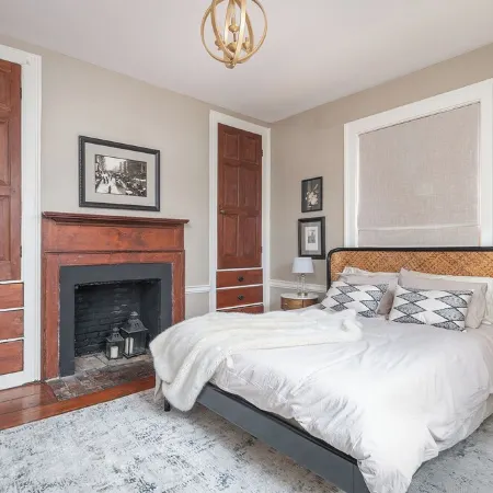 Step into History: Charming Fells Point Retreat
