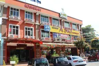 Hotel Rosmerah Các khách sạn gần Putra International College
