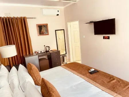 Bhejane Lodge Отели в г. Хуэндж