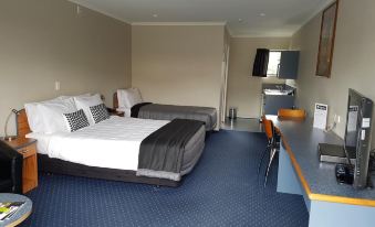 Bay City Motor Lodge