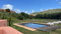 Vale Palheiro Earth Resort ! Soft Opening ! فنادق في Bordeira
