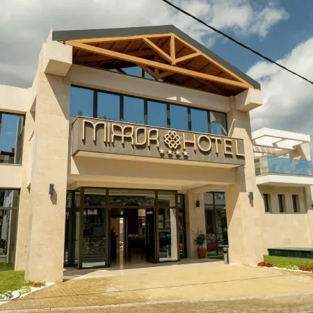 Mirror Hotel