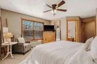 Cozy Pines Cabin - Quiet Relaxation! - Hytter