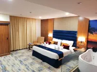 Oriental Residence‎ Hotels near Solaris
