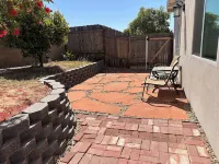 Charming 2-bedroom cottage with WiFi, AC in Santa Maria Hotels in Orcutt