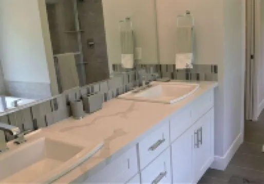 Modern, new and close to lake