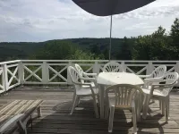 House (140m2, 3 large bedrooms), garden (800m2) fenced, great Hotel a Orfu