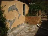 Unforgettable panorama in a very quiet location. Centrally located, gr. Property.