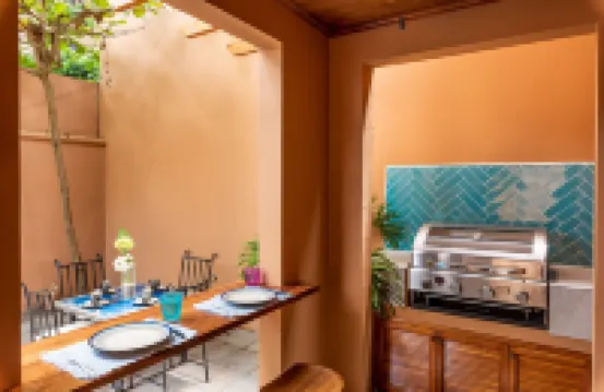 NEW-LISTING-Beautiful Villa Steps From The Beach.