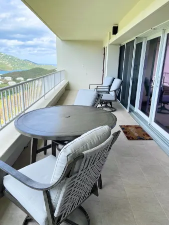 Hillside Getaway Отели рядом с достопримечательностью «Парк Магенс Бэй»