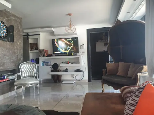 Beautiful architect-designed house with swimming pool, sauna, hammam...