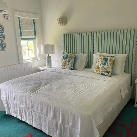 Pool fronted Luxury re furbished  Villa with Fairmont beach club access card.