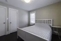 JUST REMODELED top to bottom -  master bed/bath on main floor! Hotels in Cleveland Heights