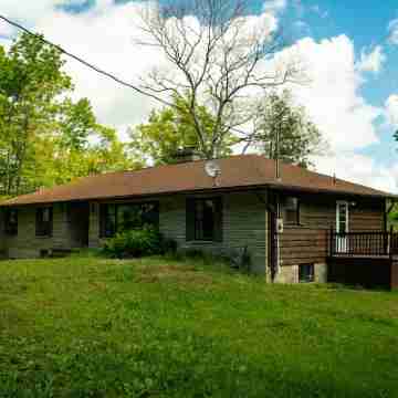 Lake Front cottage @ Muskoka Hotel Exterior
