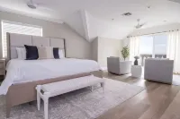 Oceanfront South Sound Home with magical sunsets! Hotels in George Town