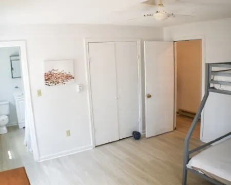 Experience Cape Cod Beaches: Charming 4-bedroom just a 10min stroll to the beach Hotels in Eastham