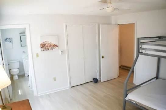 Experience Cape Cod Beaches: Charming 4-bedroom just a 10min stroll to the beach