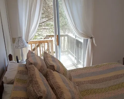 Charming  Cottage In The Catskills. Ski, Golf, Hike, Bike And More. Hotels in Middletown