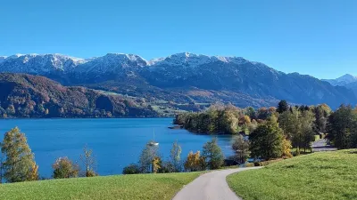 Ferienwohnung mit Terrasse am Attersee - Badeplatz "zeller Aufsatz" 5 Minuten 酒店